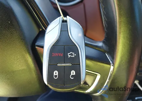 2017 Maserati Ghibli z USA, uszkodzony, nr VIN ZAM57XSA0H1238240